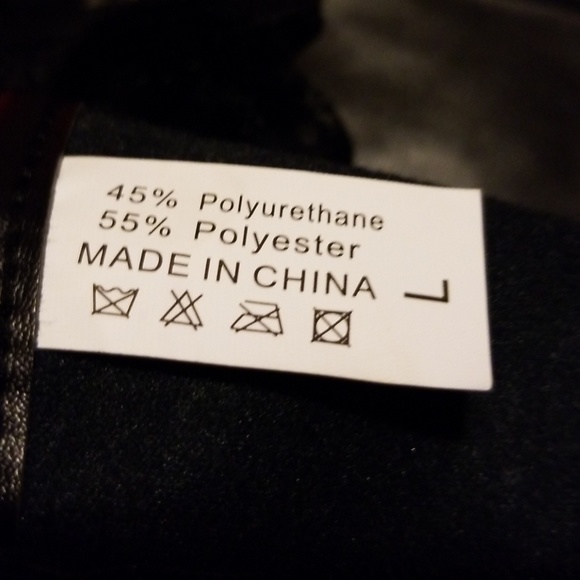 🆕️Black faux leather and lace corset - Picture 6 of 7